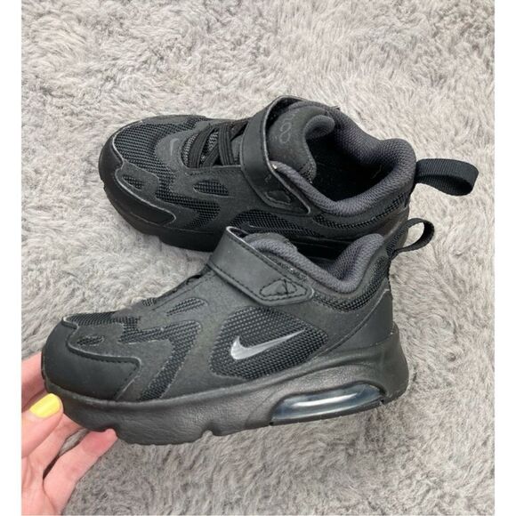 Nike air max 200 triple black toddler sneakers - Picture 4 of 6